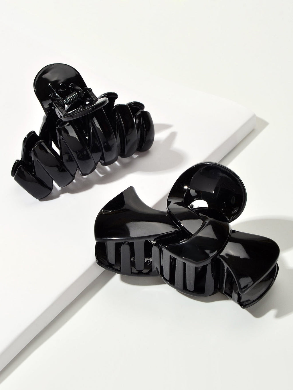 2pcs $5.99 Big Hair Claw Hair Accessory Black Plastic Bowknot Hair Clip Headwear