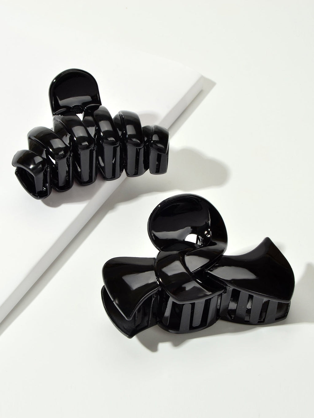 2pcs $5.99 Big Hair Claw Hair Accessory Black Plastic Bowknot Hair Clip Headwear